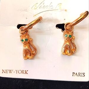 Designer Nicole B. RARE Gold Emerald Cats Eyes  Gold Clip-on Earrings
